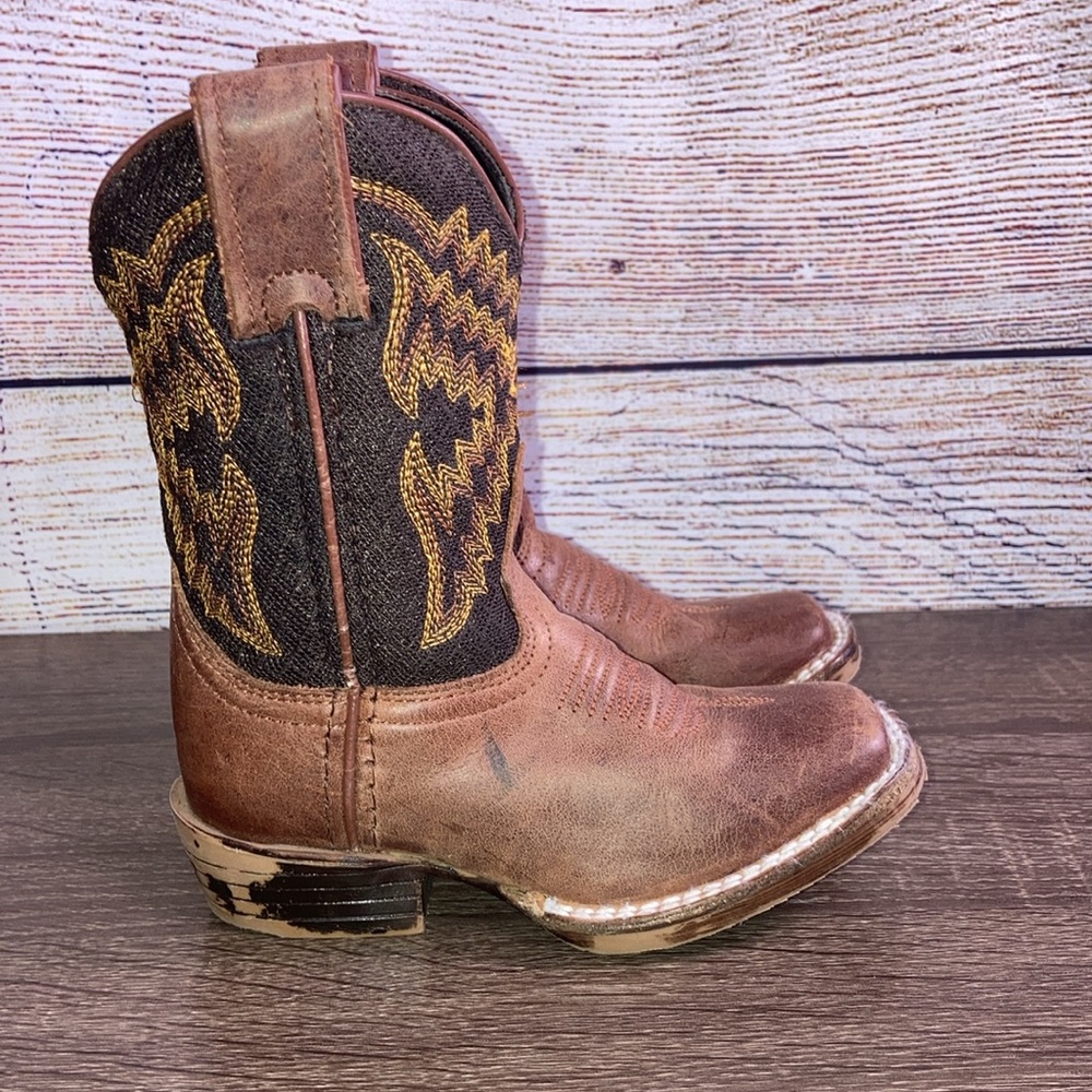 Boys Pre Owned NOCONA KIDS' FYNN RUST SHERIDAN KIDS WESTERN BOOT Size 8.5D